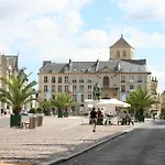 דירה Le Castel D'orne - Piscine Et Terrasse