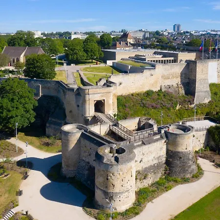 Le Castel D'Orne - Piscine Et Terrasse Apartment *