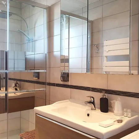 Le Castel D'orne - Piscine Et Terrasse Apartment *