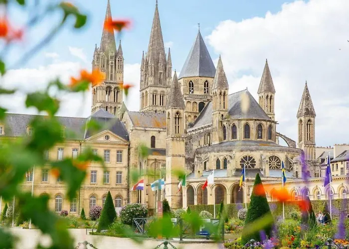 Le Castel D'orne - Piscine Et Terrasse Daire